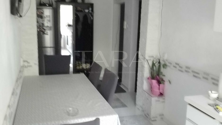 Apartament mobilat, in Gruia, 3 camere decomandate! - Poză 2