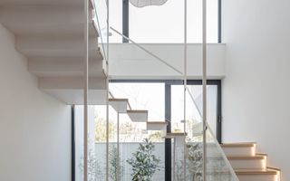 Vilă modernă cu piscină, finisaje premium și dotări de top - Poză 23