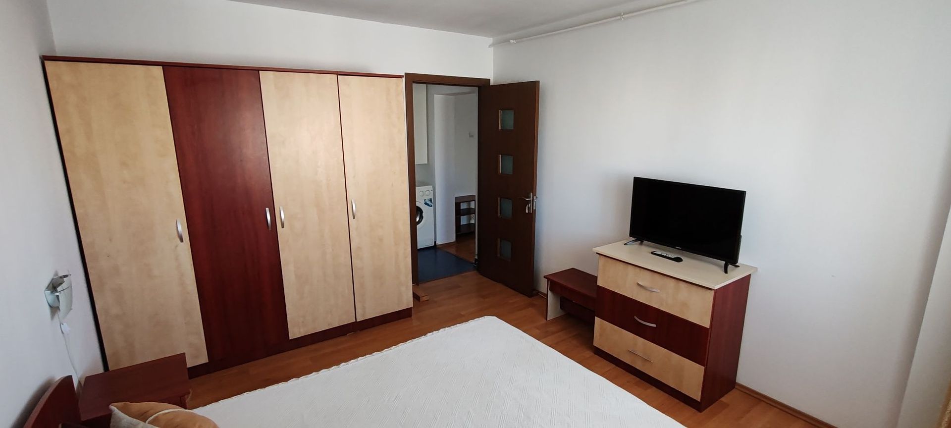 De inchiriat apart 2 camere, Monitorul Oficial/13 Sept - Poză 3