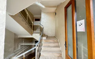 Spatii comerciale moderne de inchiriat, in cladire recent renovata - Poză 18