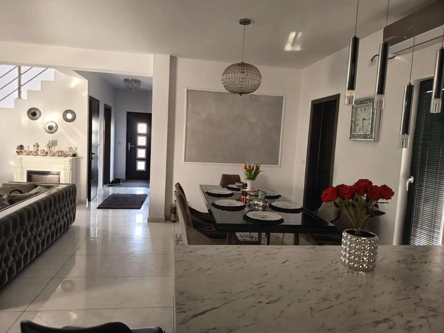 Duplex cu 5 camere despartit prin Garaj - Lidl - Poză 10