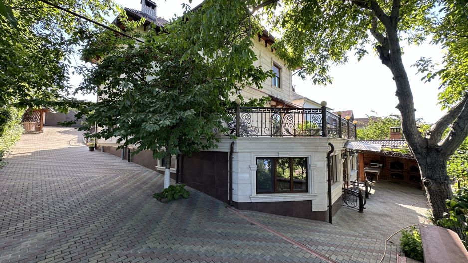 Casă în Buiucani, de vânzare, cu suprafața de 338m2. Pe teren de 14 ari. - Poză 8