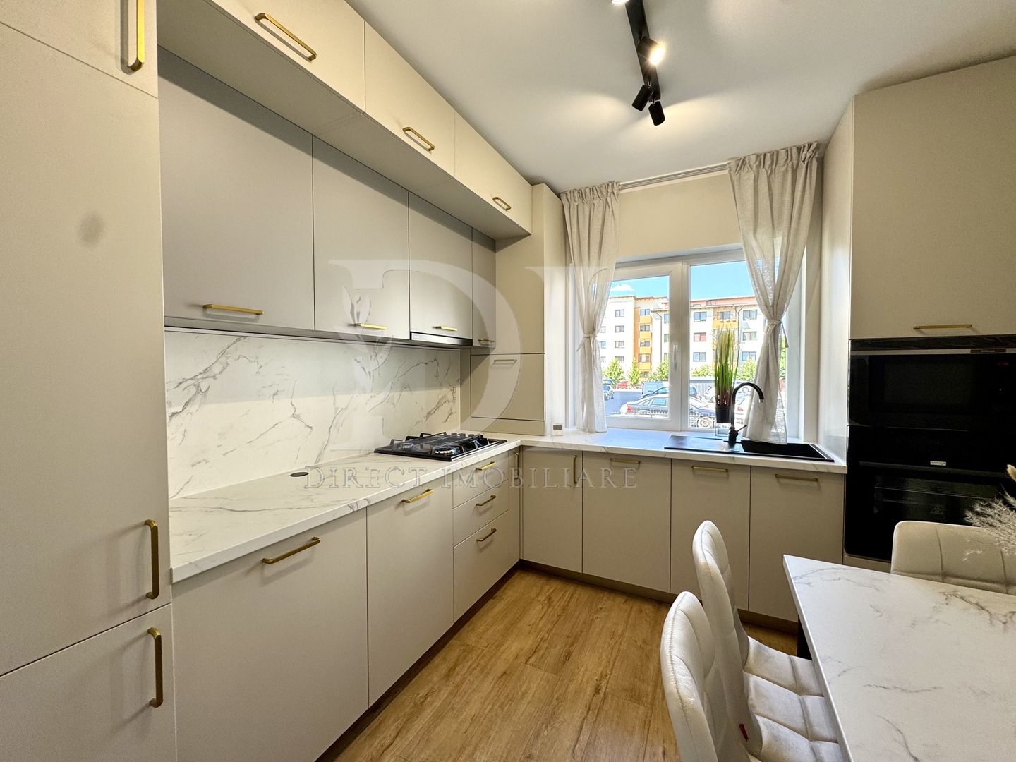 Apartament 2 camere, ultrafinisat, zona Terra, Floresti - Poză 2