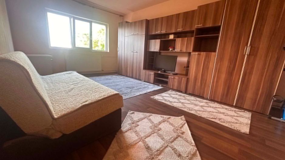 Lipovei | 2 Camere | Decomandat | Etaj Intermediar. - Poză 1