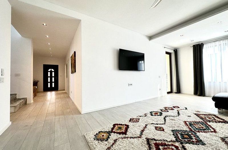 Prima inchiriere - suprafață generoasa -Dumbravita - Poză 5