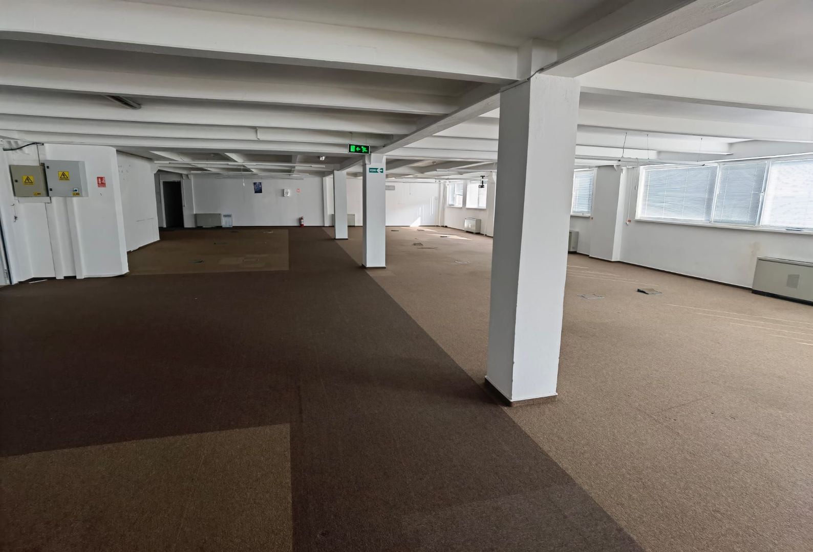 Spatii birouri/servicii - Poză 33