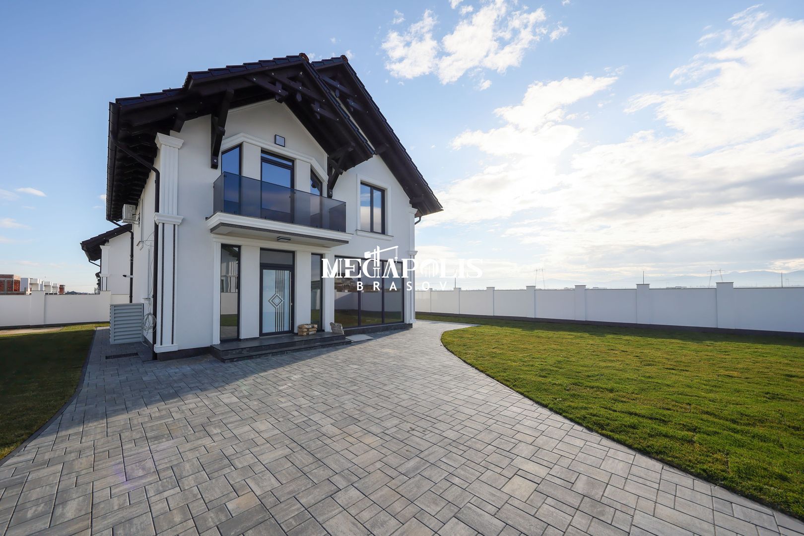 Predare Decembrie 2025 |  Drum Privat | Credit - Poză 1