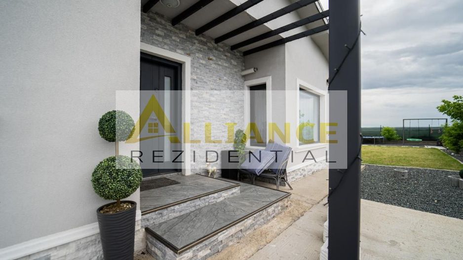 Frumusani Casa individuala  P+M teren 755 mp/cinema - Poză 2