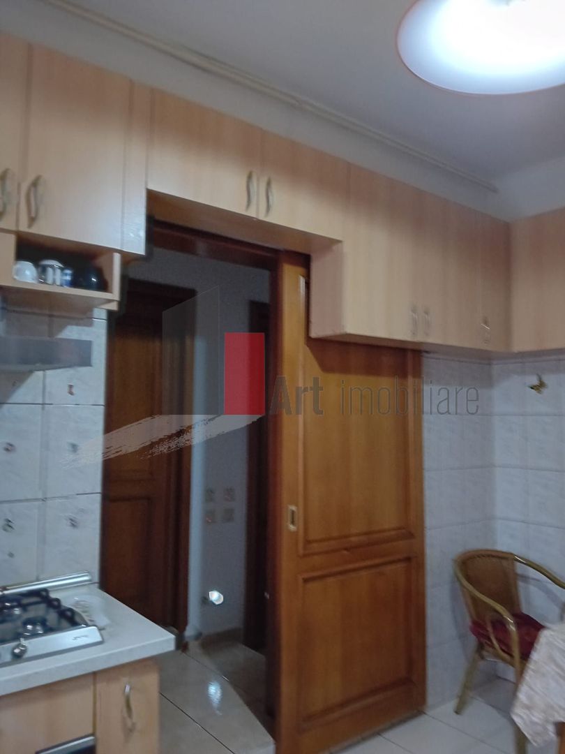 APARTAMENT 3 CAMERE SEBASTIAN - Poză 11