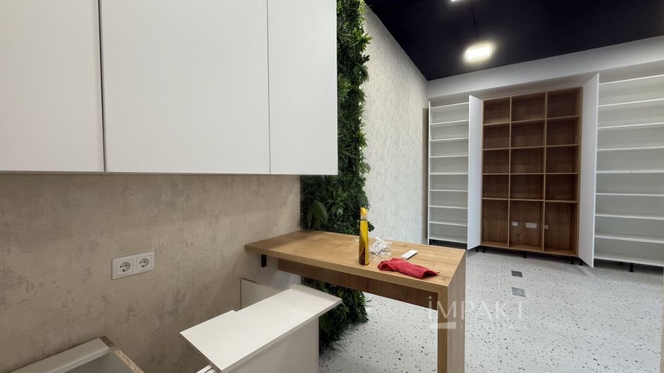 Spatiu comercial vitrat si finisat in Andrei Muresanu - Poză 7