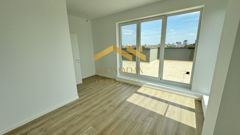 Penthouse Aradului-3 Camere-Centrala Proprie - Poză 3