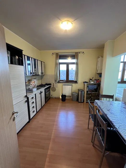 Apartament 3 camere, Piata centrala - Poză 4