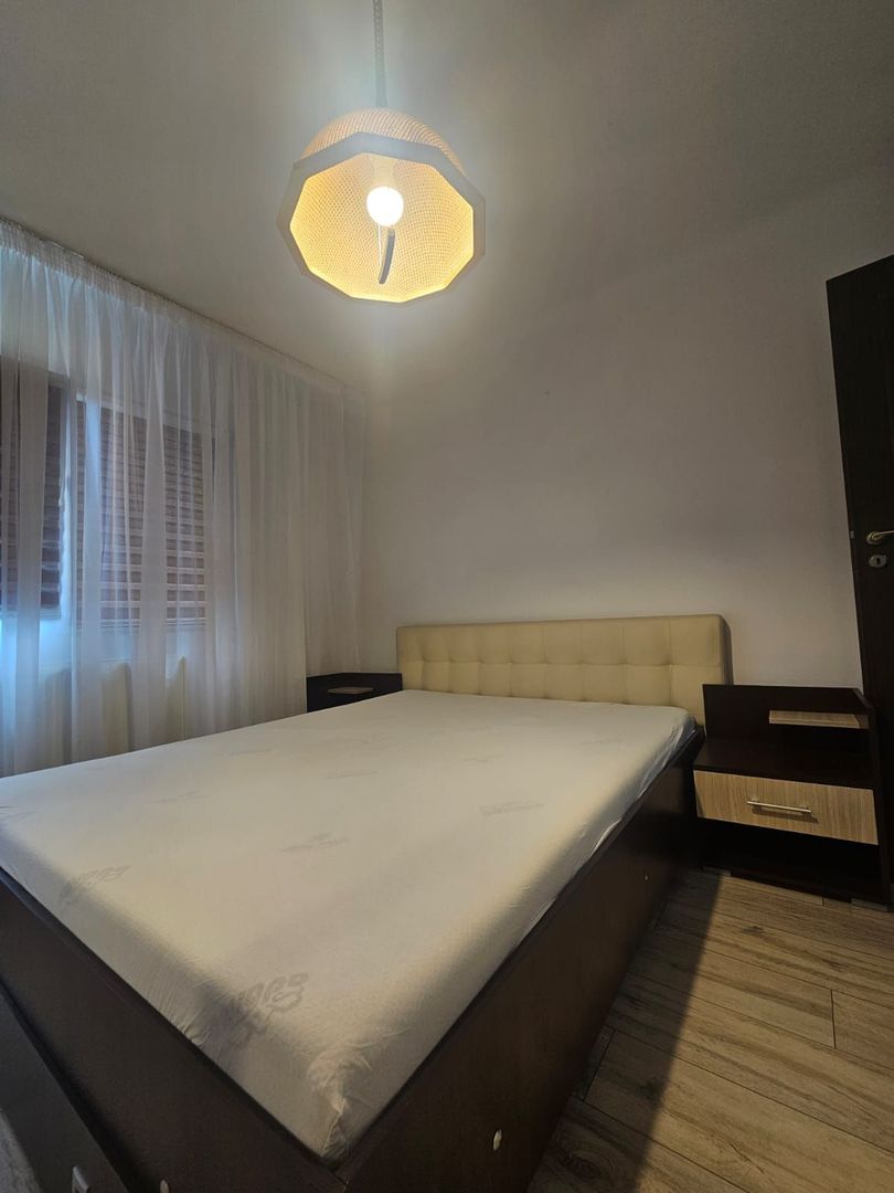 Apartament 3 camere, decomandat- 1 Mai, Sara - Poză 8