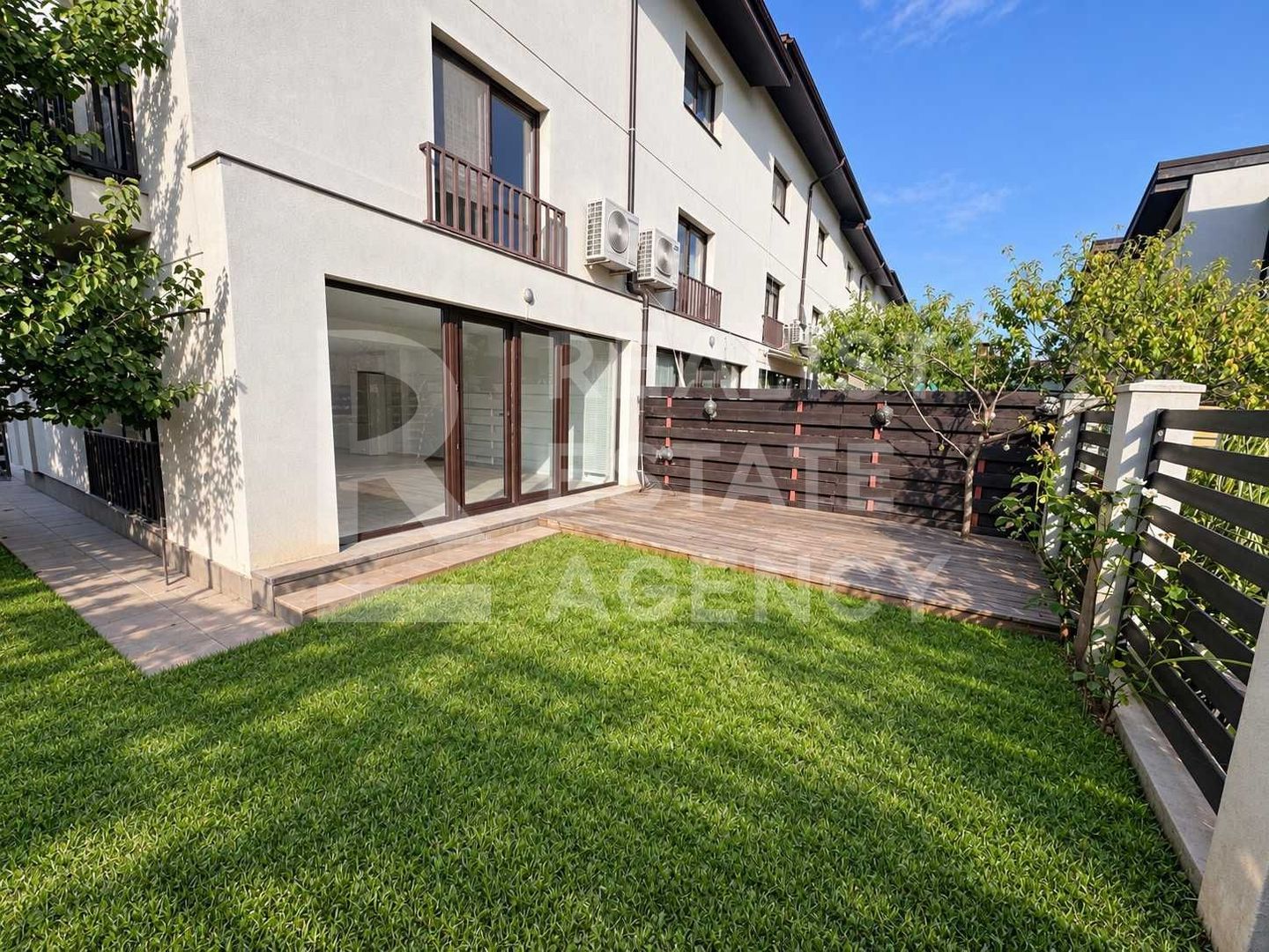 Casă de închiriat | Pipera | 3 camere | Curte proprie - Poză 1