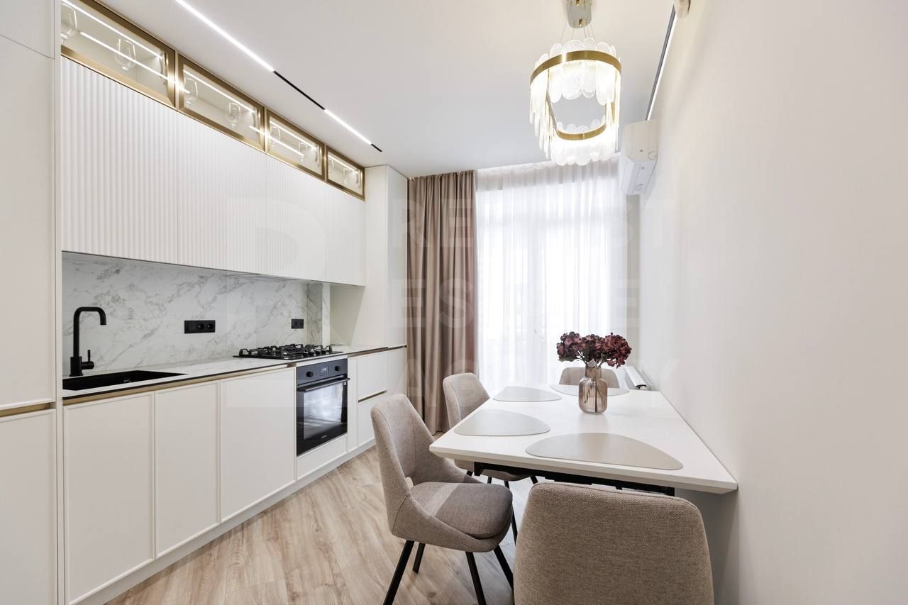 Vânzare, apartament, 2 camere, str. Vasile Lupu, Buiucani - Poză 1