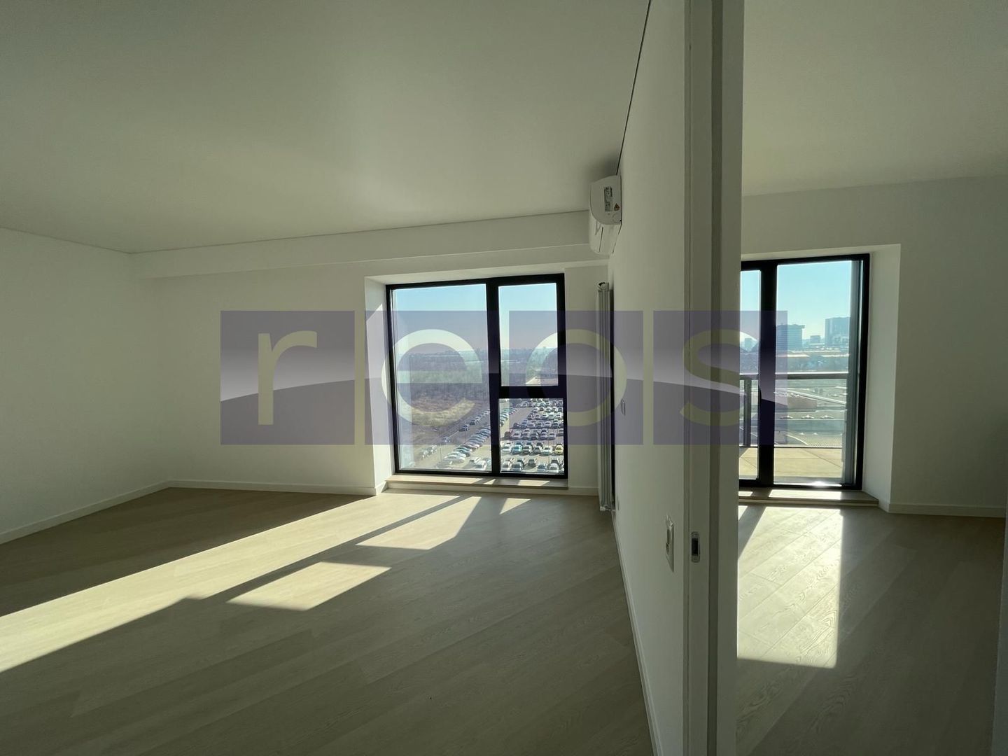 VANZARE 3 CAMERE DECOMANDAT | CORTINA NORTH - Poză 9