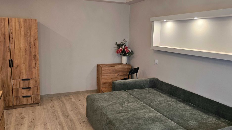 De inchiriat apartament 3 camere zona Decebal/Renovat total - Poză 5