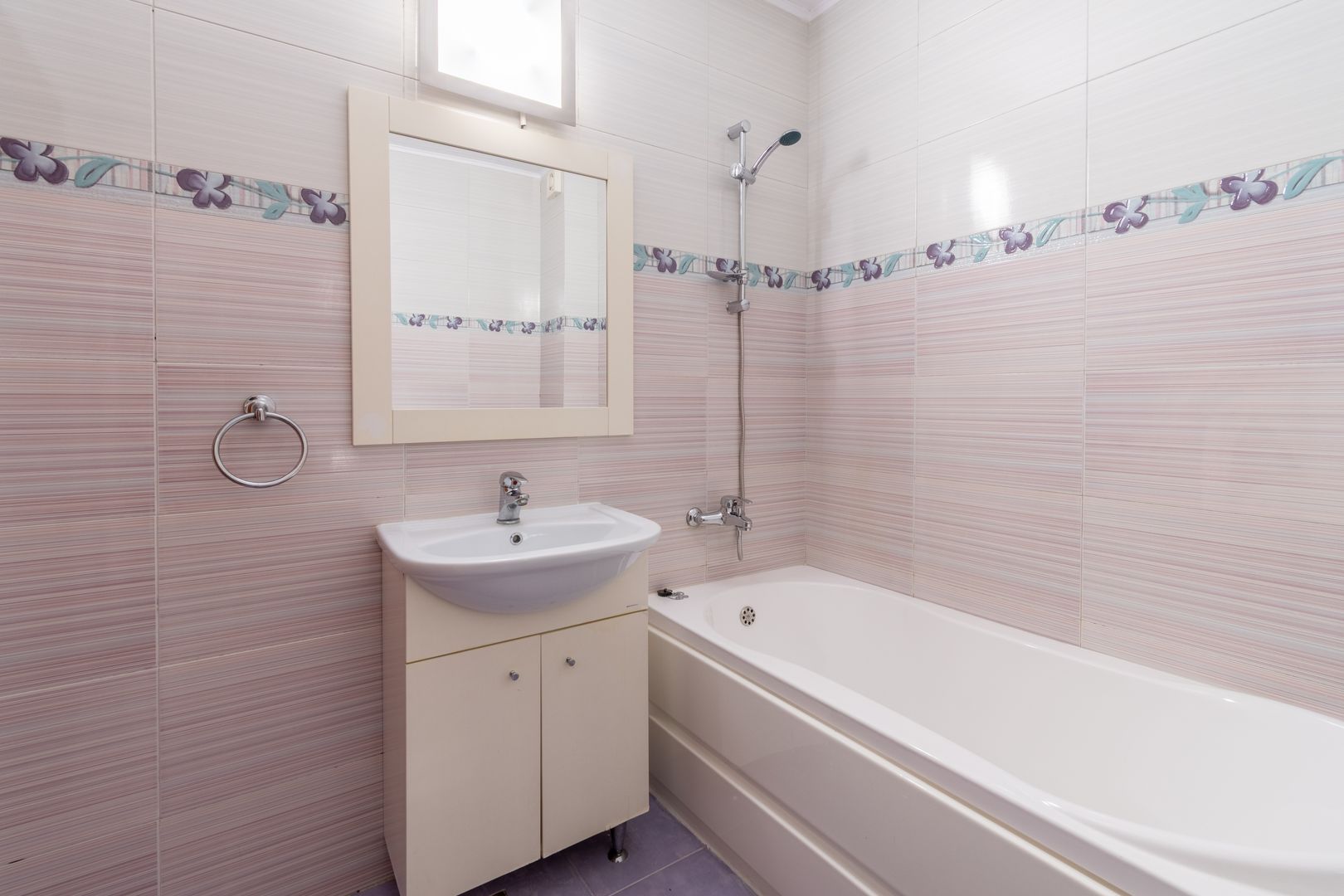 Apartament renovat cu 2 camere + loc de parcare de vanzare Floresti - Poză 6
