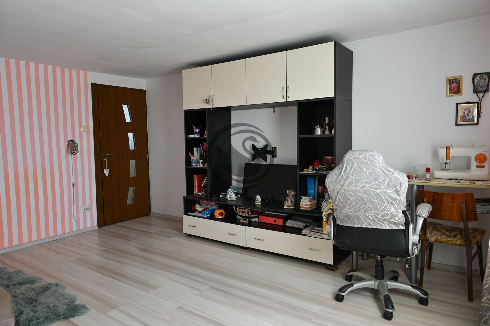 Casa de vanzare | 1.048 Mp teren | Romanesti - Poză 6