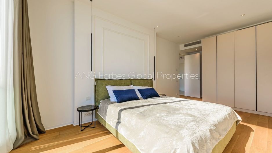 Apartamentul de la Malul Mării – Eleganță Contemporană în Inima Stațiunii - Poză 20