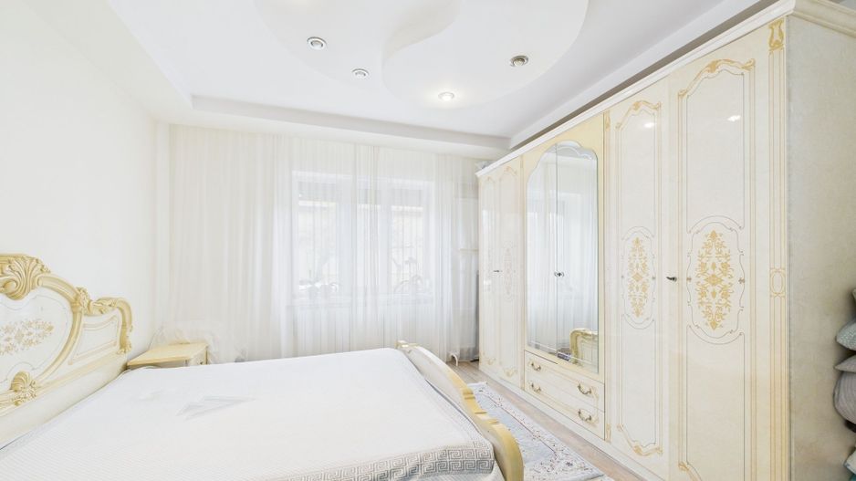 Casă individuală pe un nivel în zona Mehala - Poză 4
