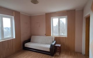 Apartament 3 camere de vanzare in comuna Carcea - Poză 1