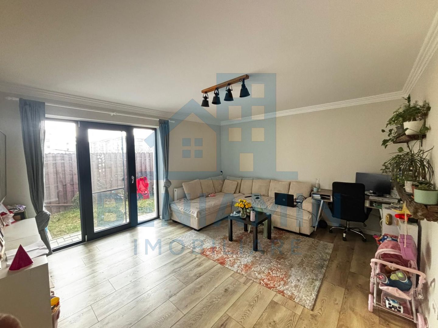 Apartament 2 camere loc parcare -parter -Tractorul-59mp-Coresi - Poză 1