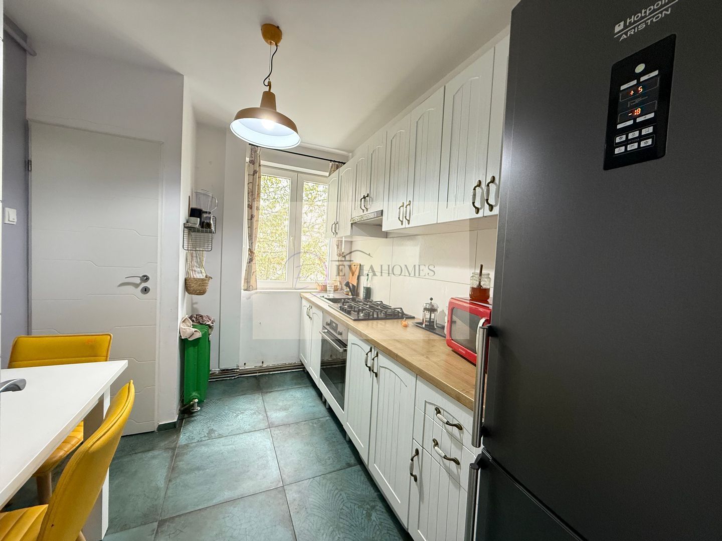 Apartament cu 3 camere / Etaj intermediar/ Zona strazii Liviu Rebreanu - Poză 5