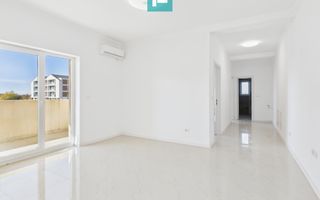 Apartament trei camere Torontalului - Poză 3