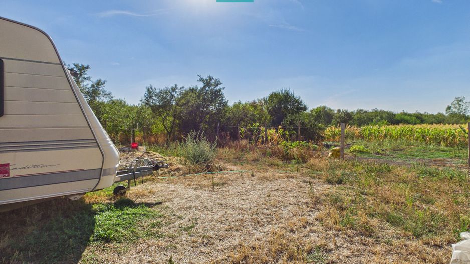 Casa si teren de vanzare in Bicaci - 2350mp - Poză 3