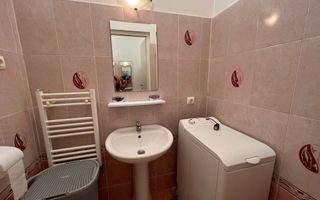 Apartament de inchiriat-2 camere,cu bai proprii,centrul orasului - Poză 6