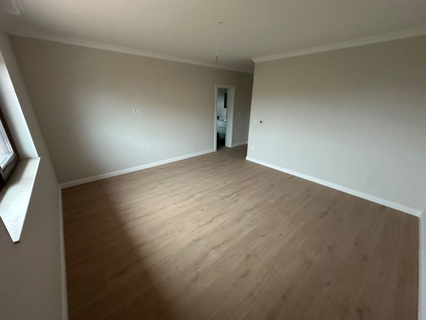 CASA TIP DUPLEX DESPARTIT PRIN GARAJ - Poză 38