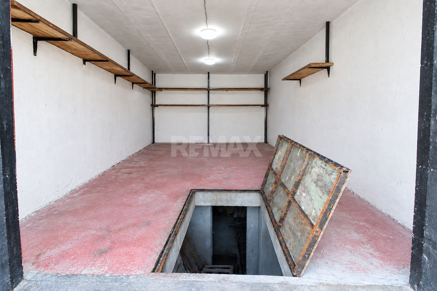 GARAJ/ DEPOZIT DE ÎNCHIRIAT – 33 m² | STĂUCENI, STR. BUCOVINEI 1 - Poză 2