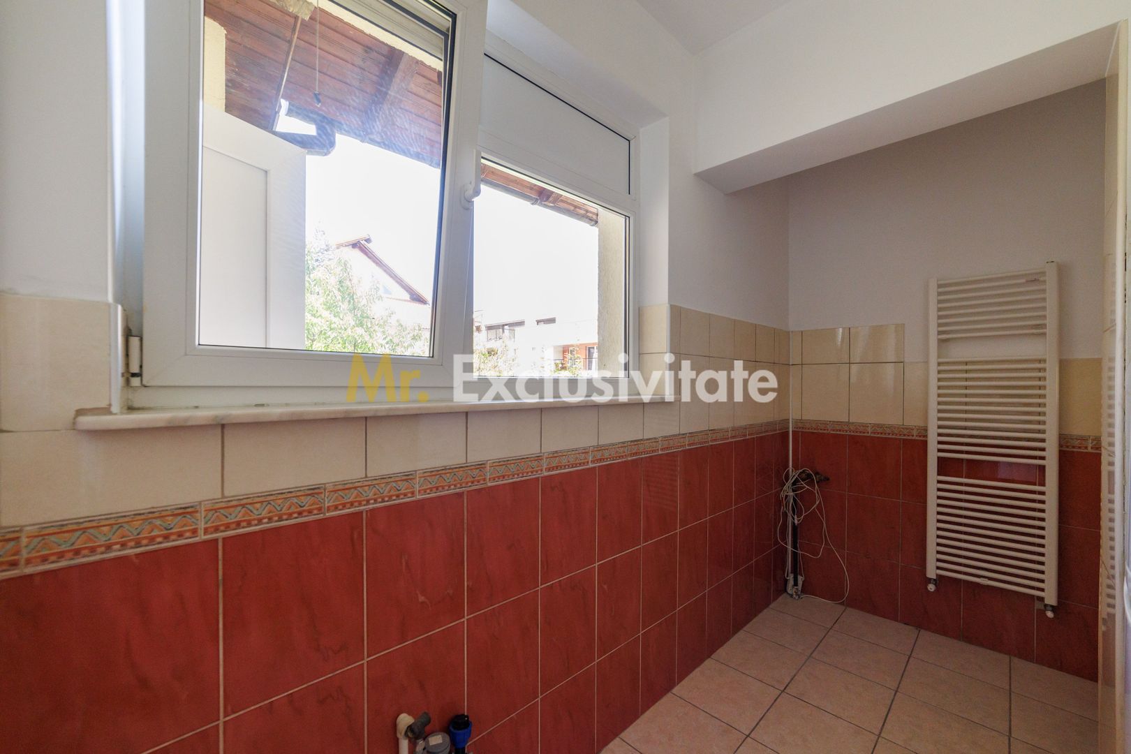 Proprietate multifunctionala | Doua cladiri | 581 mp | Pitesti - Poză 14