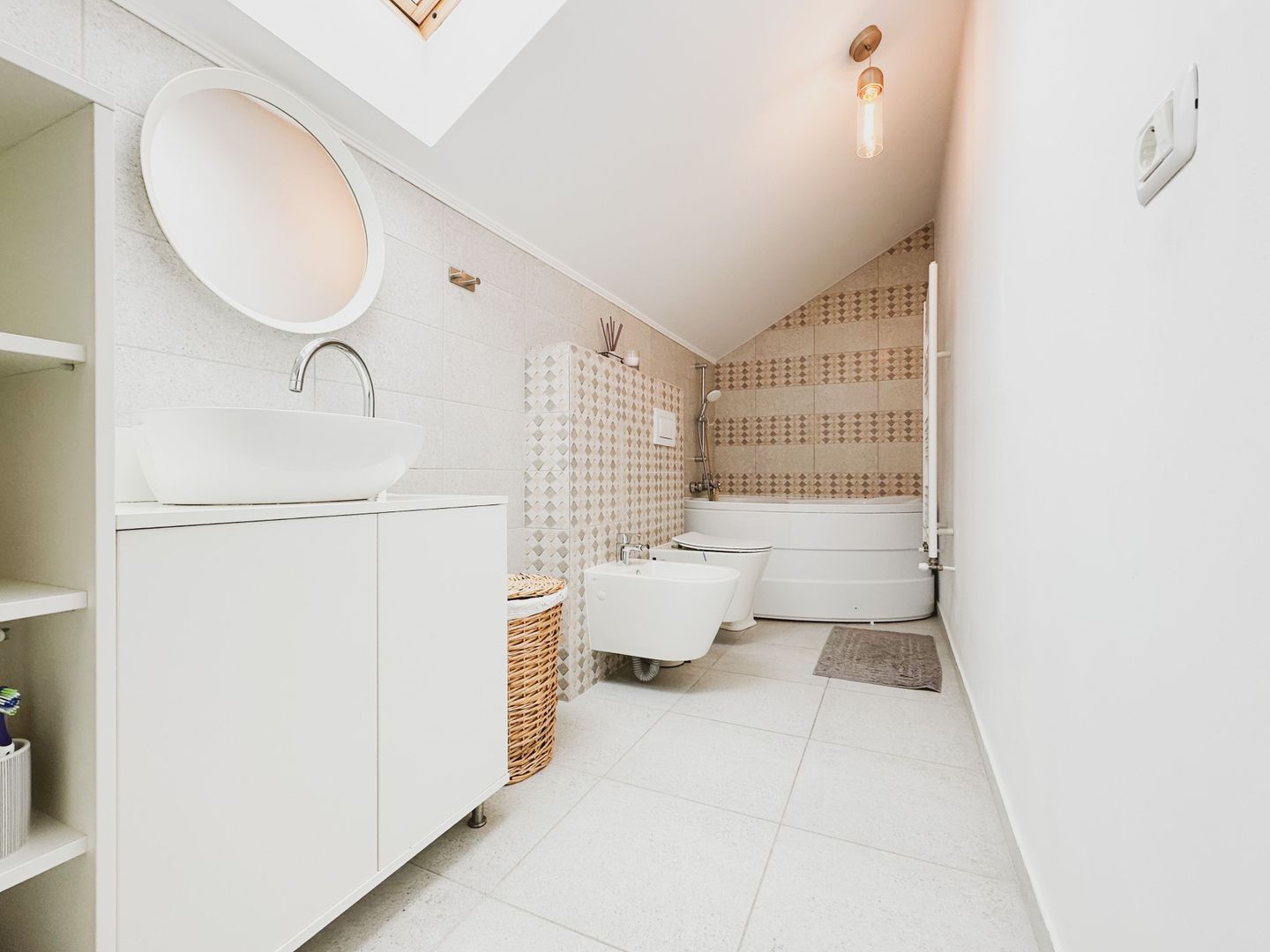 VANDUTA- Casuta din oras - de vanzare - 4 camere - NORD - Poză 24