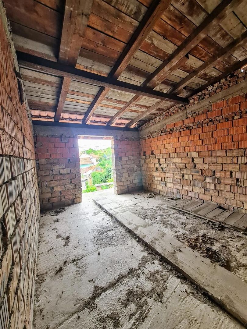 Casa in Rosu zona Garii Oradea - Poză 4