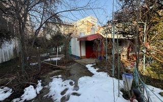 "Casa bunicii" pe un lot de teren de 307 mp - Poză 2