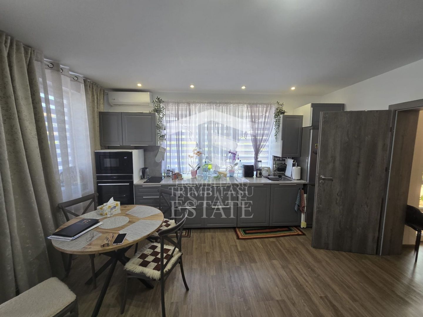 Mangalia - Vila tip duplex moderna. - Poză 31