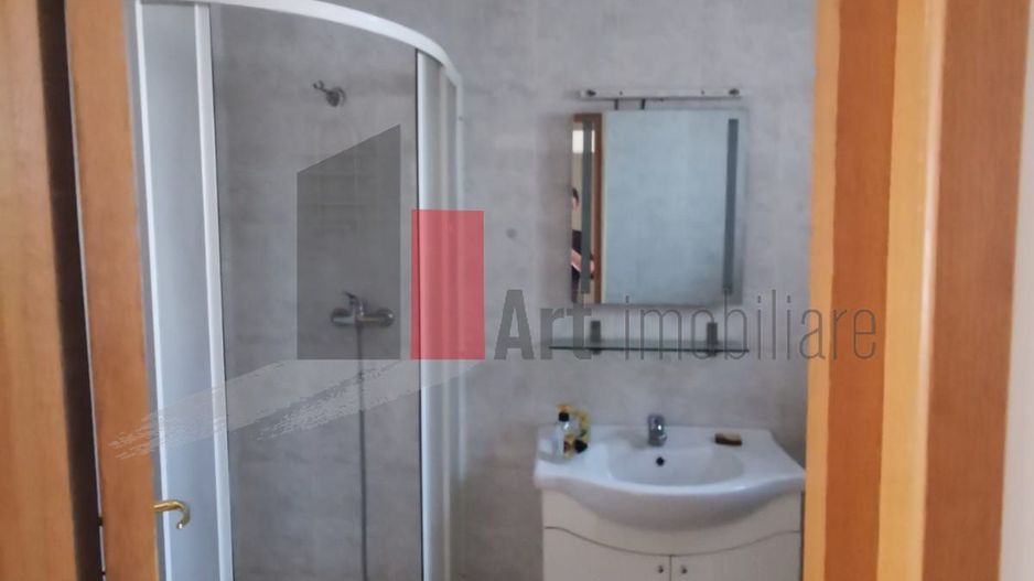 BUROU; CALEA  DOROBANTILOR; 3 camere - Poză 7