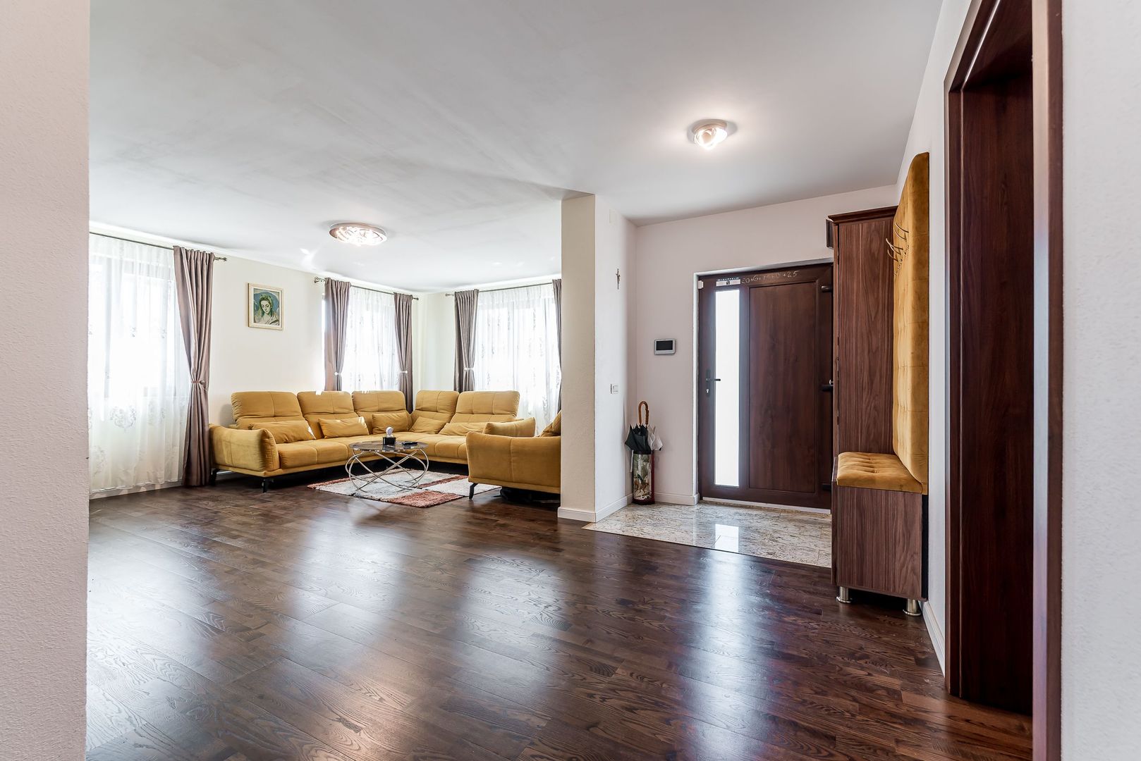 Rezervat Casa la cheie de vanzare in cartierul Europa, Vladimirescu - Poză 3
