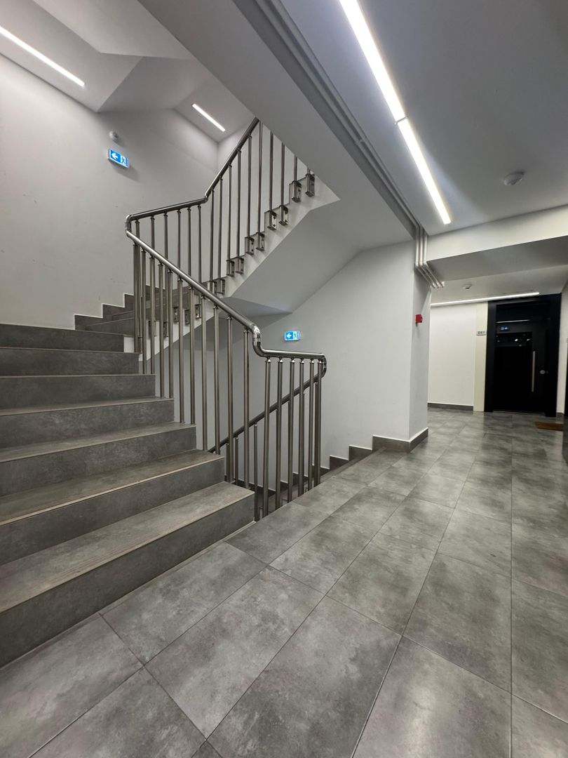 2 CAMERE | THE ADDRESS 102 || BARBU VACARESCU - Poză 13