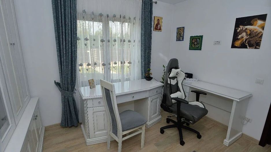 Casa individuala 7 camere Targu Neamt - Poză 7