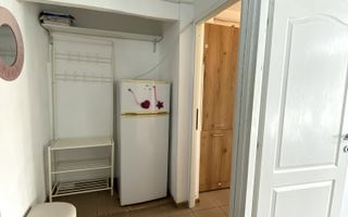 Garsoniera in Mioveni, zona centrala  situata la etajul 2 din 4 - Poză 6