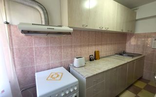 Apartament la 6 minute de gară, piata si Centru Civic, pet friendly - Poză 6