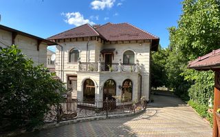 Casă în Buiucani, de vânzare, cu suprafața de 338m2. Pe teren de 14 ari. - Poză 1