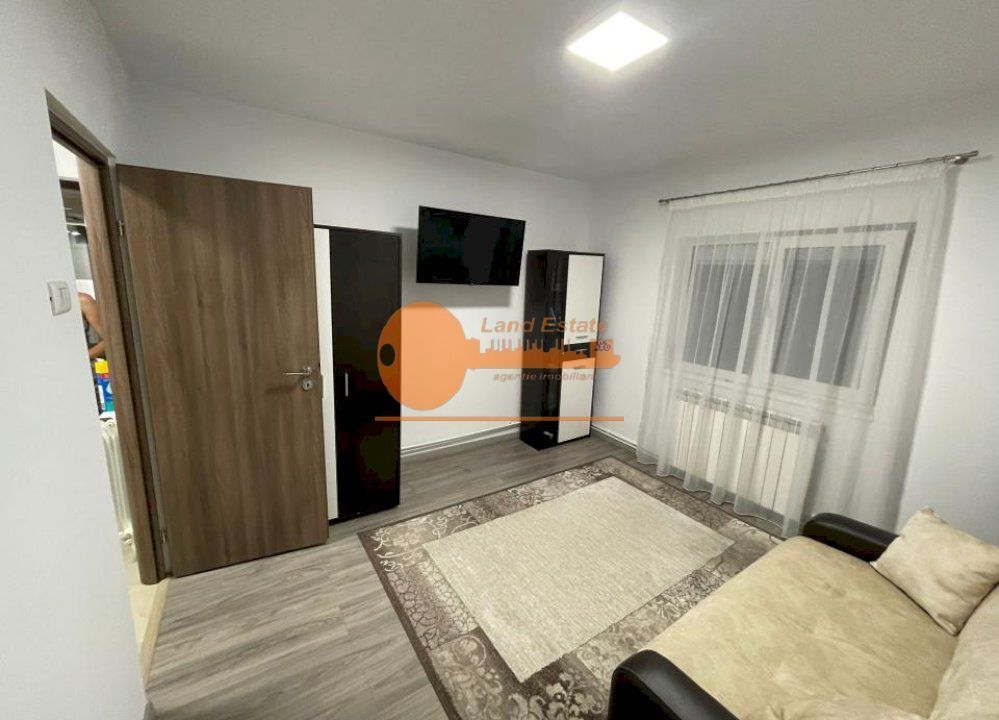 3 camere Sebastian - Poză 2