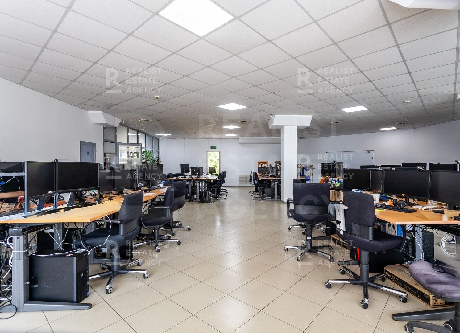 Vânzare, spațiu comercial, 1400 mp+9 ari, str. Ștefan cel Mare, Bălți - Poză 16