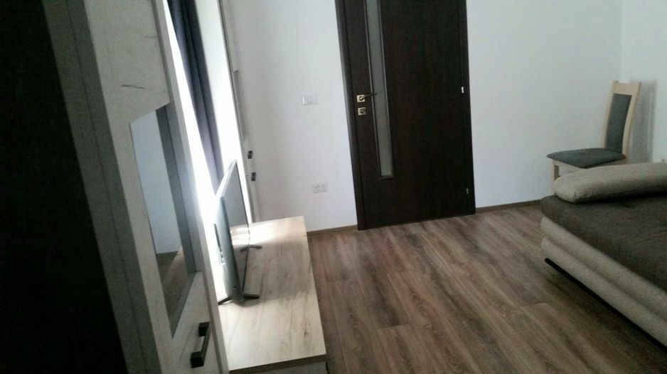 De inchiriat - casa renovata, mobilata si utilata complet - zona buna - Poză 4