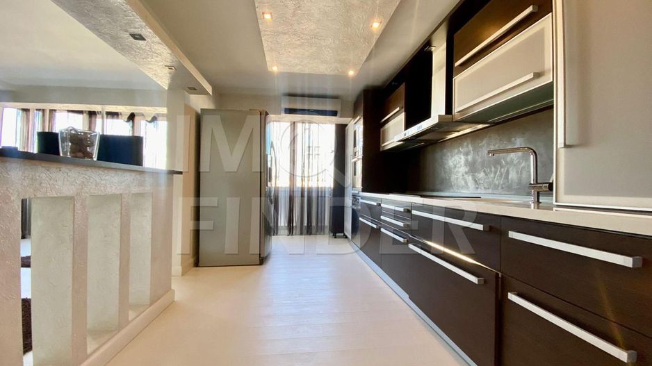 Apartament 3 camere zona Cipariu - Poză 3