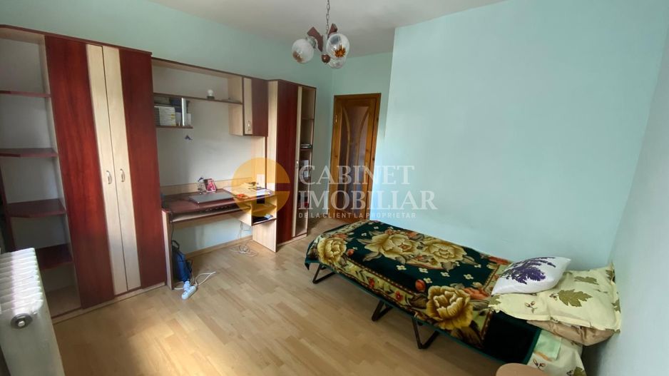 Galata - 2 Camere Decomndat - Etaj 2 - Bloc 1980 - Poză 5